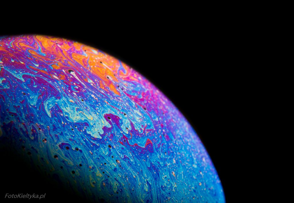 Mydlane bańki</br><i>  Soap bubbles</i>
