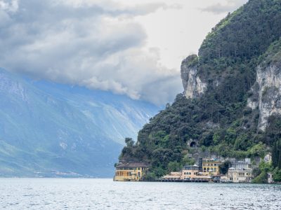 2471Jezioro Garda, Włochy <br><i> Garda Lake, Italy </i>